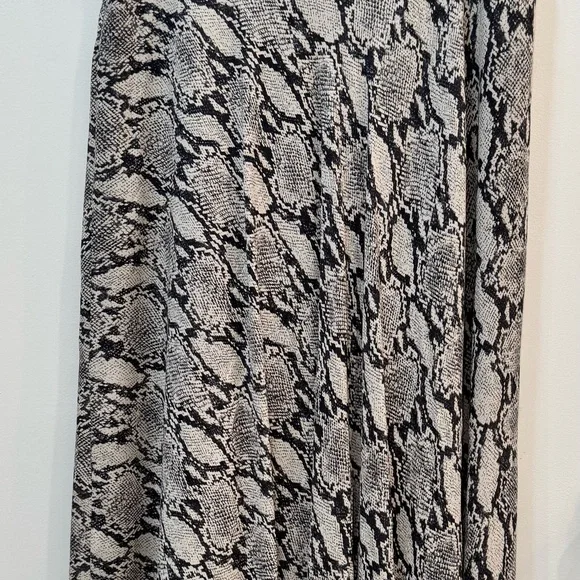 A.L.C. Lev Silk Snake Print Asymmetrical Hem Midi Skirt Size 0 - Picture 7 of 11